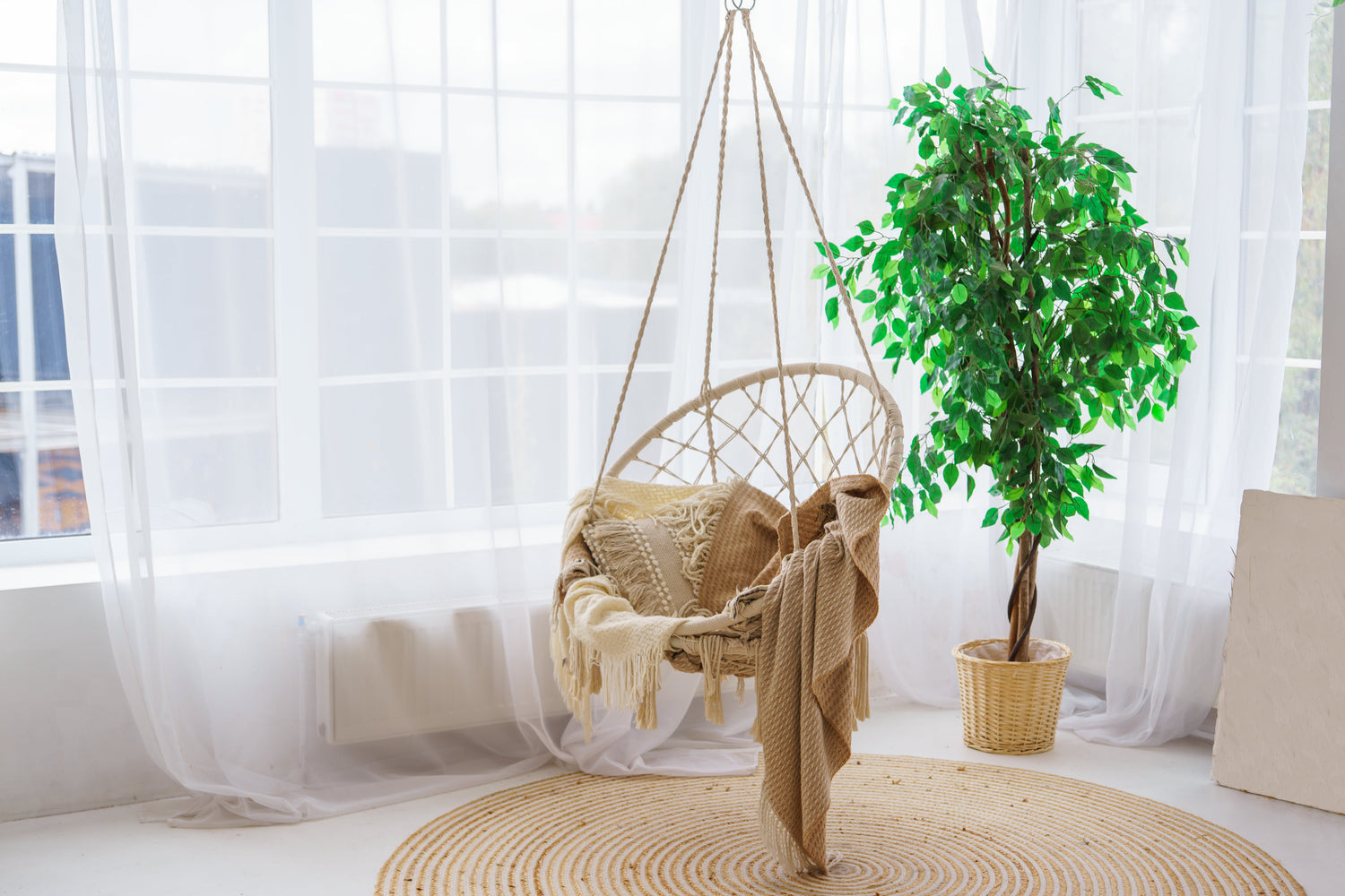 Swing Chairs / Hanging Chairs
